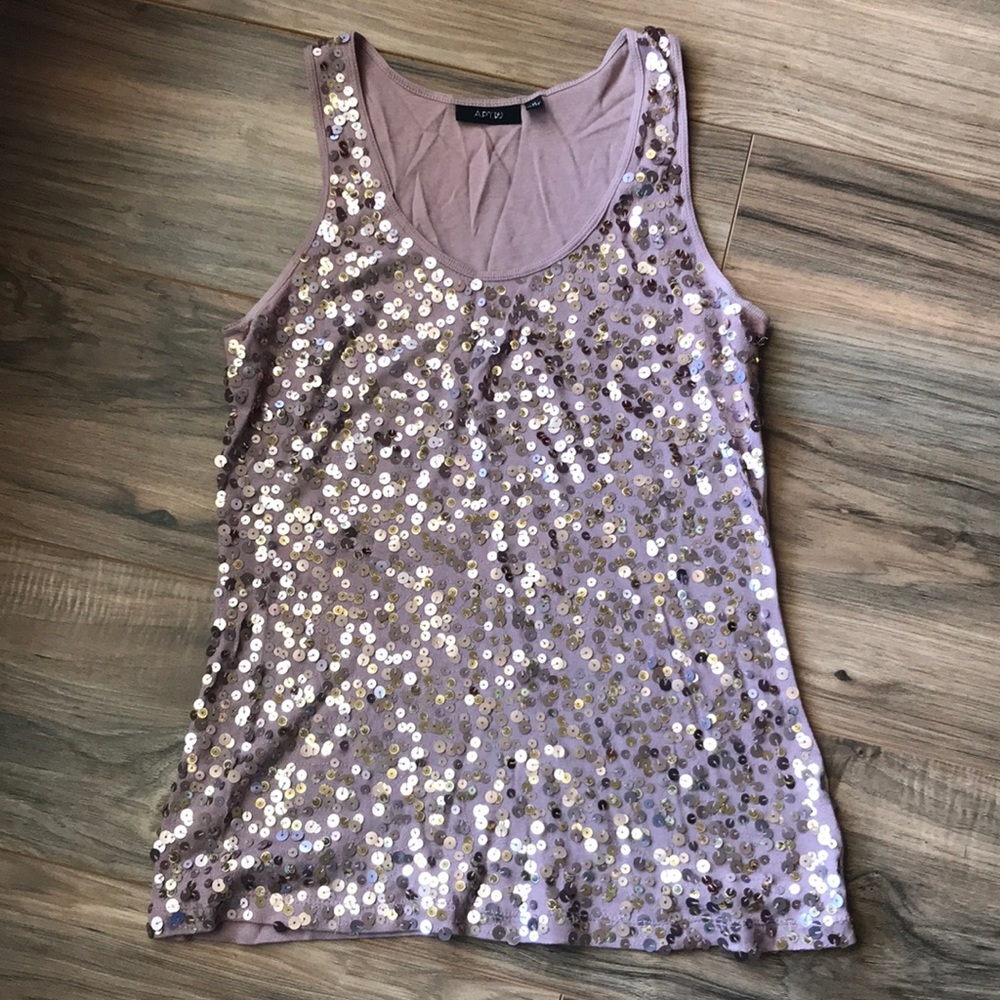 Ladies’ sequin tank